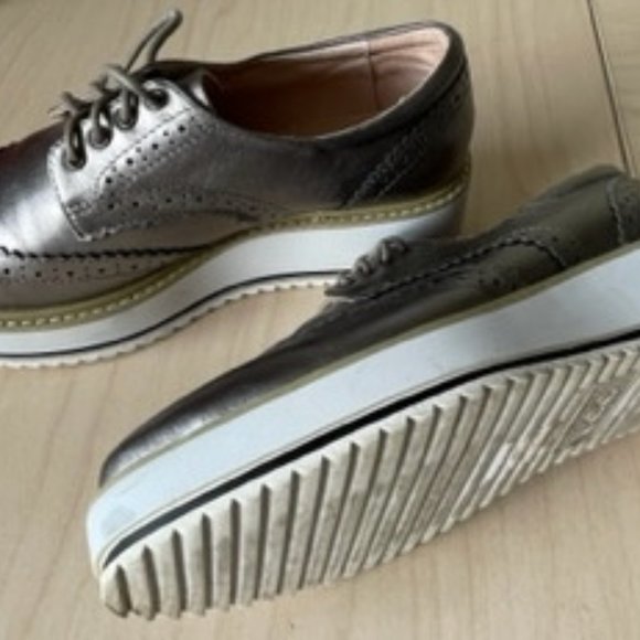Ugg Ozwear Connection Platinum Platform shoes size 7 - Picture 2 of 6